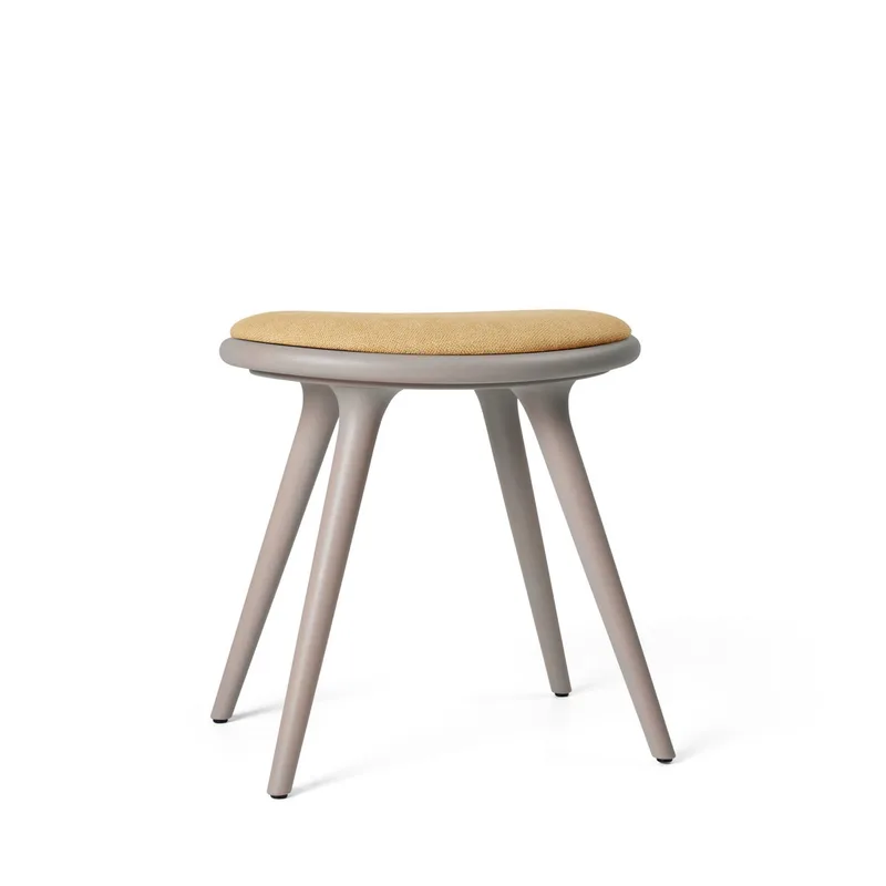 Low Stool van Mater in Grey Beech w. Kvadrat Clay 0007, 47 cm – productfoto