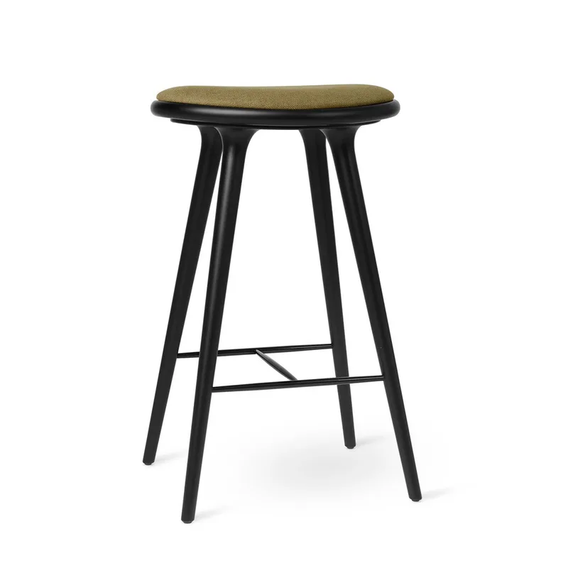 High Stool von Mater in Black Beech w. Kvadrat Clay 0017, 74 cm – Produktfoto