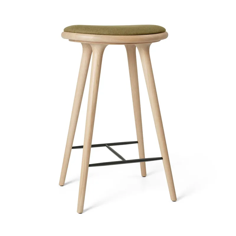 High Stool de Mater en Matt Oak w. Clay 0017, 74 cm – photo du produit