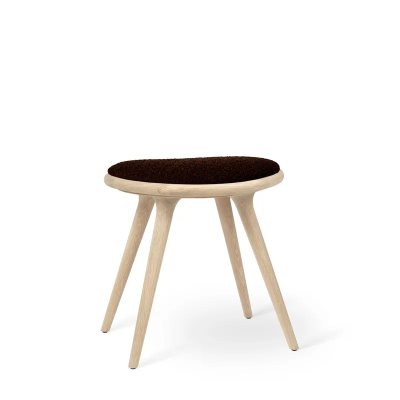 Low Stool von Mater in Matt Oak w. Kvadrat Baru 0390, 47 cm – Produktfoto