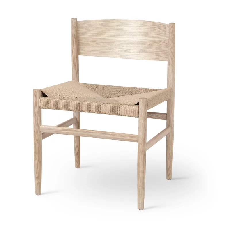 Nestor Sidechair von Mater in Matt Lacquered Oak, Natural paper cord seat – Produktfoto