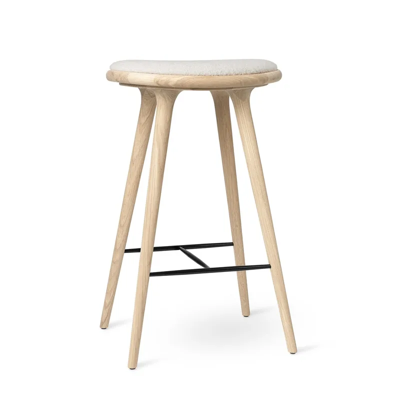 High Stool de Mater en Soaped Oak w. Baru 0200, 74 cm – photo du produit