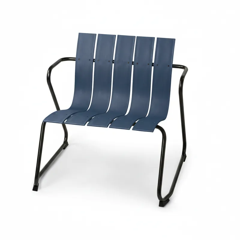 Ocean Lounge Chair by Mater in Dusty Blue – product photo
