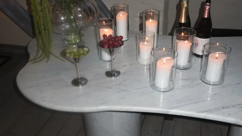 Julien Dining Table van Meublé – sfeerfoto
