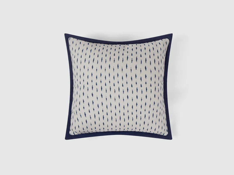 Saga Cushion Cover Denim Blue 50x50 van Meublé – productfoto