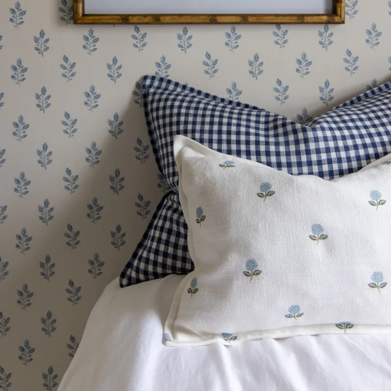 Alice Cushion Cover van Meublé – sfeerfoto 2 van 2