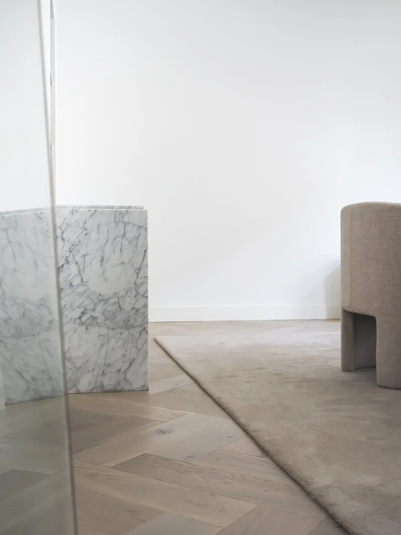 Hoxton Side Table Carrera L by Meublé – interior photo