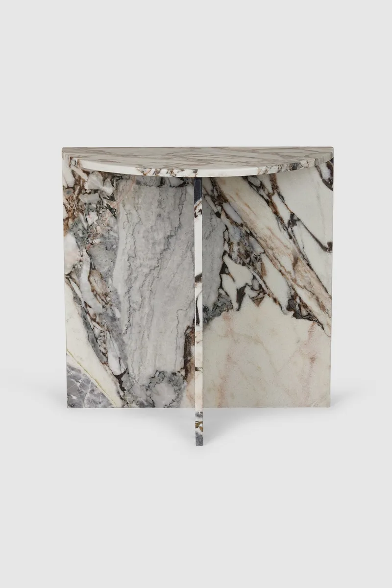 Moon Side Table Elephant marble van Meublé – productfoto