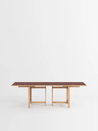 Rectangular Dining Table de MOEBE en 160 cm, 2, Burgundy – photo du produit 13 sur 13