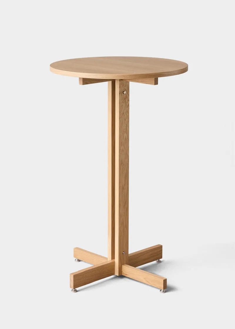 KUMU Bar Table – Round by MOEBE in Oiled Oak – product photo