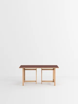 Rectangular Dining Table van MOEBE in 160 cm, 0, Burgundy – productfoto 13 van 13
