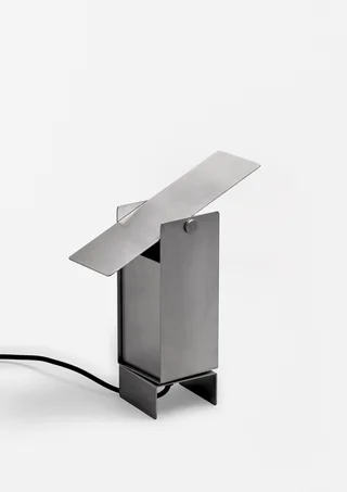 Pivoting Table Lamp de MOEBE en Sand – photo du produit 2 sur 3