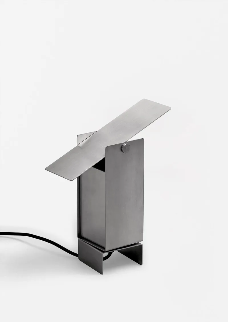 Pivoting Table Lamp de MOEBE en Sand – photo du produit 2 sur 3