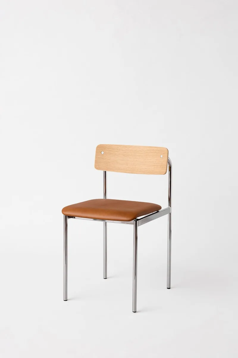 Offset Chair van MOEBE in Black, Black, Black – productfoto 3 van 11