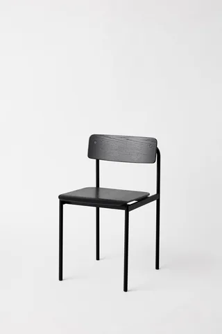 Offset Chair van MOEBE in Black, Black, Black – productfoto 10 van 11