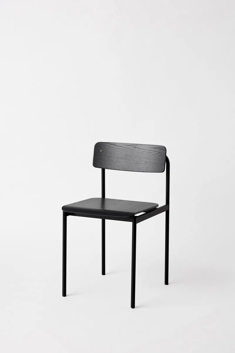 Offset Chair van MOEBE in Black, Black, Black – productfoto 10 van 11