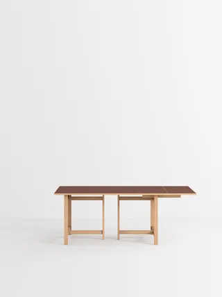 Rectangular Dining Table von MOEBE in 160 cm, 1, Burgundy – Produktfoto 13 von 13