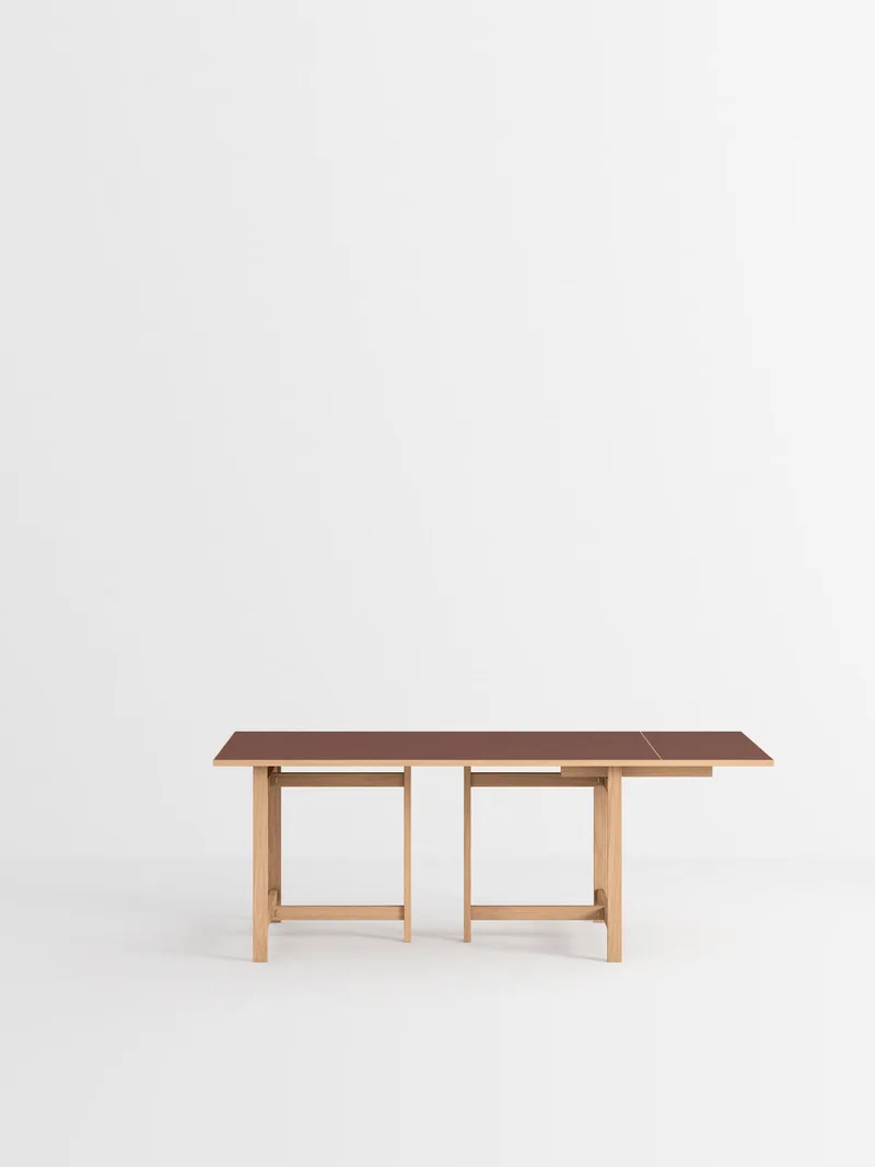 Rectangular Dining Table von MOEBE in 160 cm, 1, Burgundy – Produktfoto 13 von 13