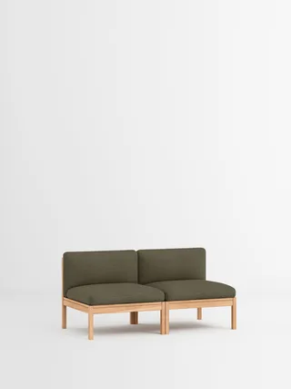 2 Seater Sofa von MOEBE in Autumn, Autumn 101, Oak – Produktfoto 28 von 34