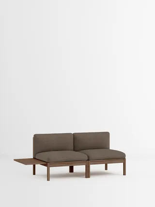 2 Seater Sofa with 1 Side Table van MOEBE in Autumn, Autumn 361, Smoked Oak – productfoto 35 van 35