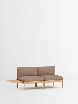 2 Seater Sofa with 1 Side Table von MOEBE in Autumn, Autumn 101, Oak – Produktfoto 22 von 34