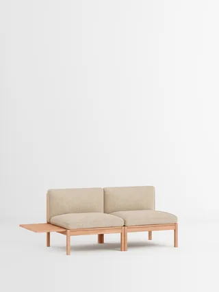 2 Seater Sofa with 1 Side Table de MOEBE en Moss, Moss 0019, Oak – photo du produit 35 sur 35