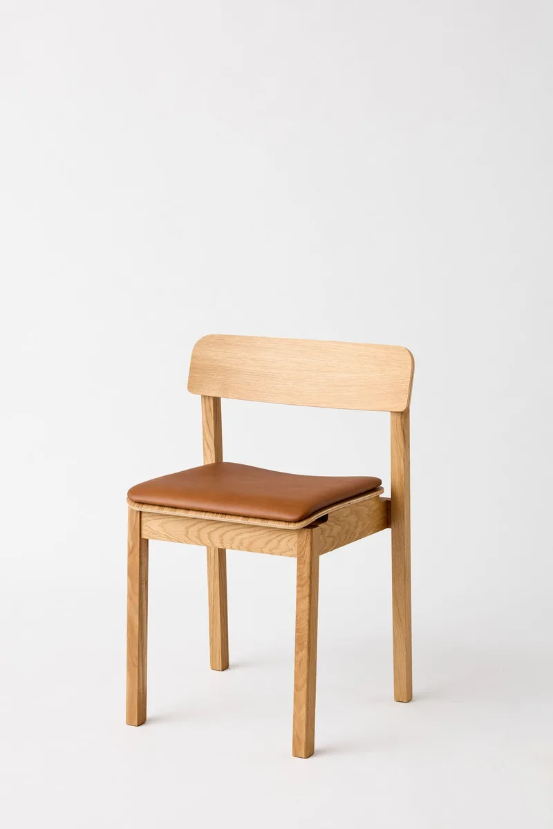 Everyday Chair von MOEBE in Oiled oak, Cognac Leather – Produktfoto 9 von 9