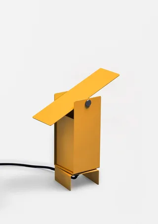 Pivoting Table Lamp de MOEBE en Sand – photo du produit 3 sur 3