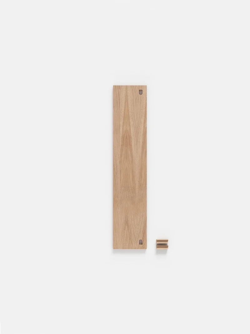 Part – Shelf 85 x 17,5 van MOEBE in Oak – productfoto