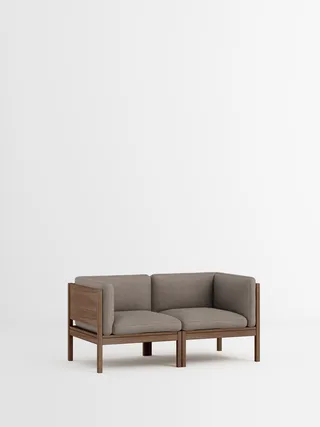 2 Seater Sofa with Sides van MOEBE in Autumn, Autumn 331, Smoked Oak – productfoto 35 van 35