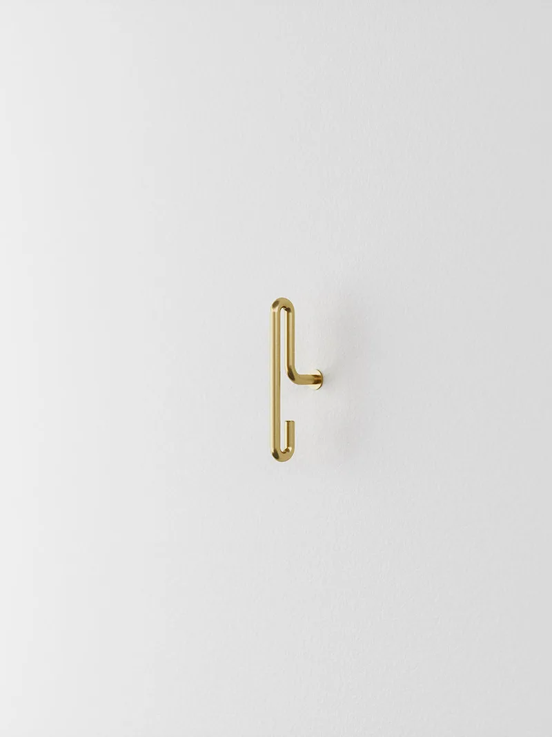 Wall Hook von MOEBE in Small (2 pcs.), Matt Gold – Produktfoto