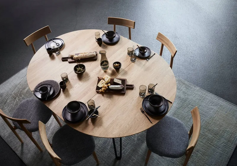 Dining table Space Natural Ø150 – Natural oil by MUUBS – interior photo 1 of 8