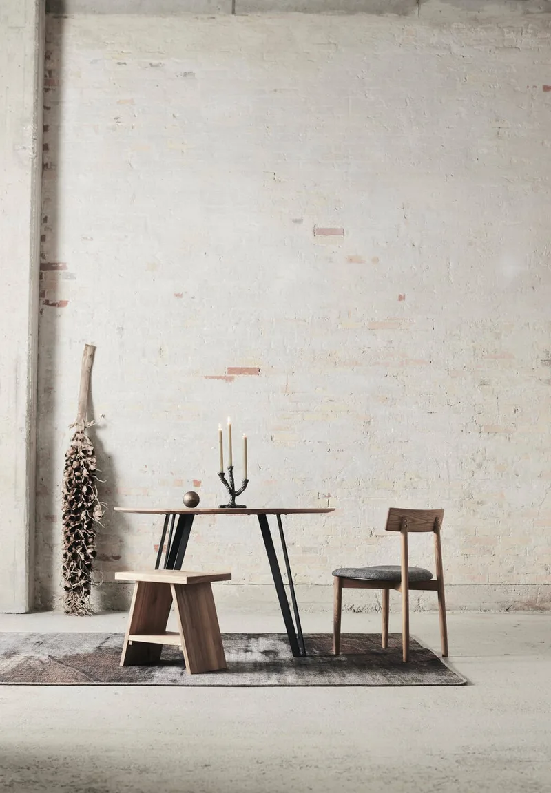 Dining table Space Natural Ø120 – Natural oil van MUUBS – sfeerfoto 1 van 3
