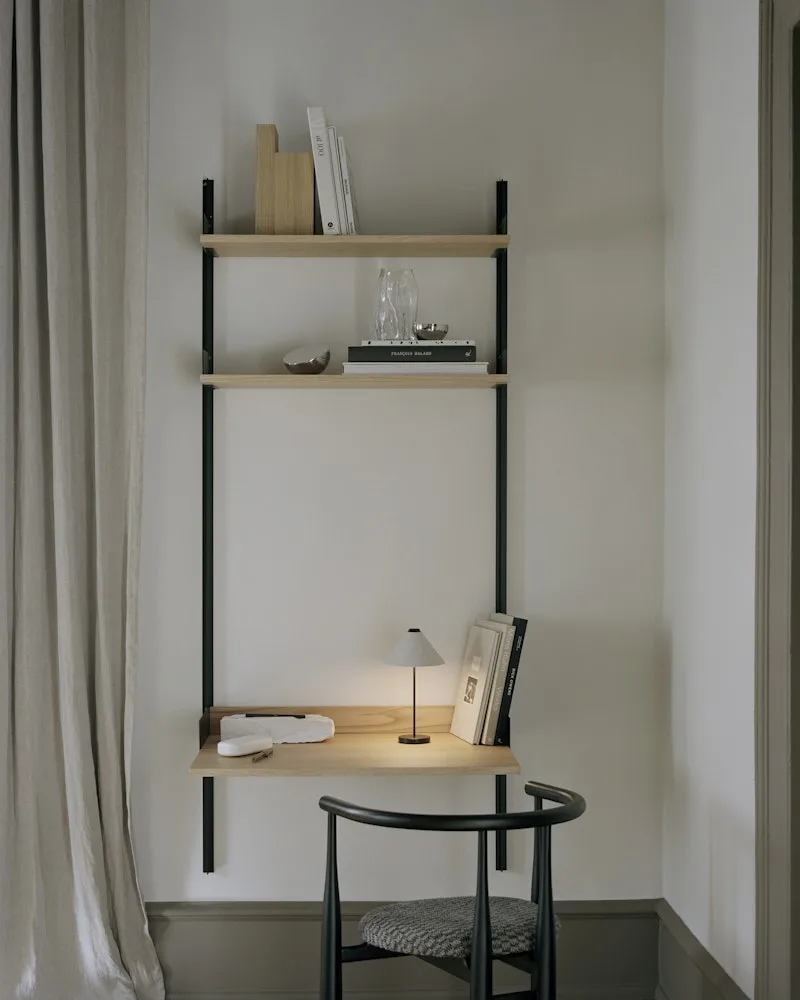 New Works Desk Kit van New Works – sfeerfoto 1 van 2