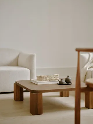 Atlas Coffee Table 82x82 von New Works – Ambientefoto 2 von 4