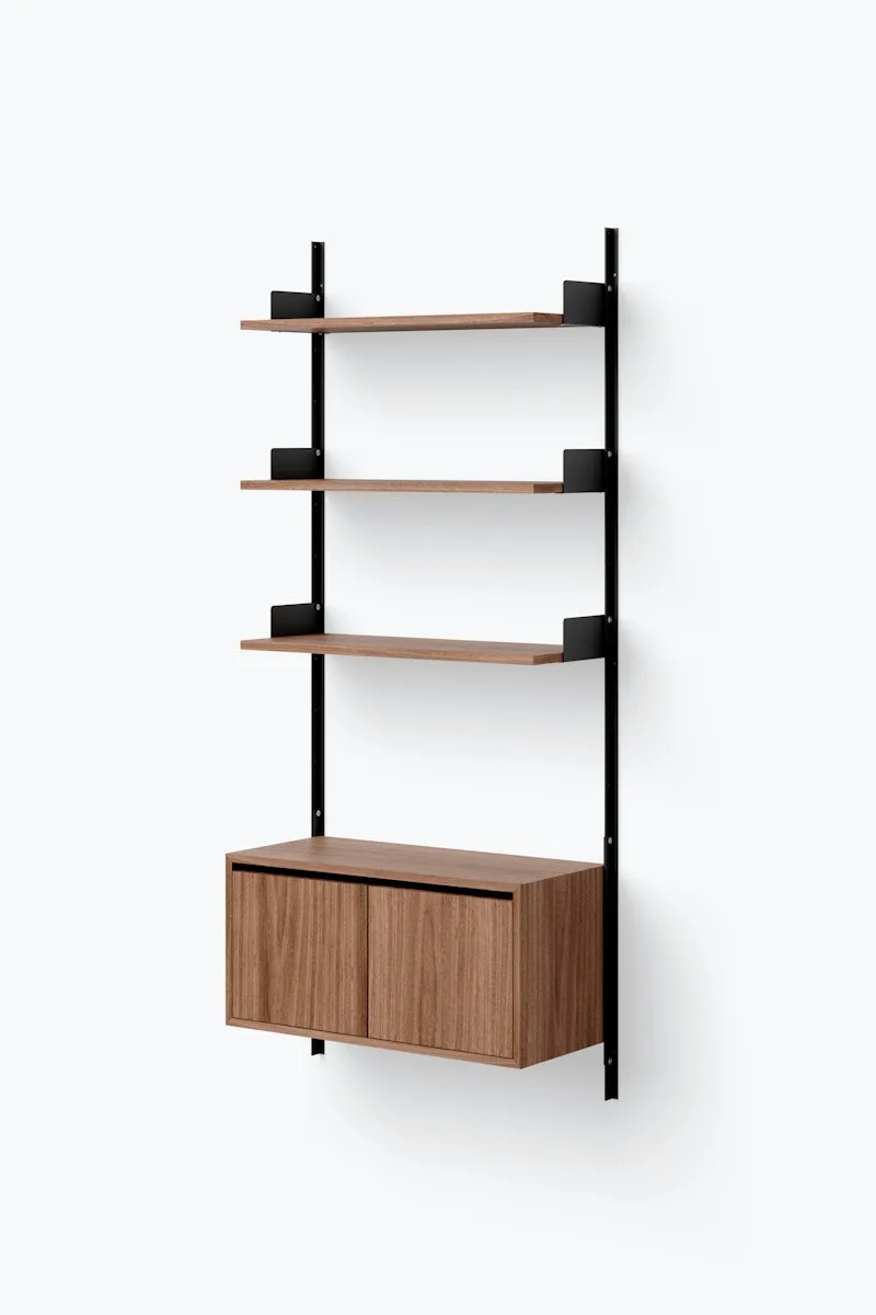 New Works Wall Shelf 1900 Cabinet Low w. Doors de New Works – photo du produit
