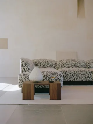 Tenon Side Table Small de New Works – photo d’ambiance 3 sur 5