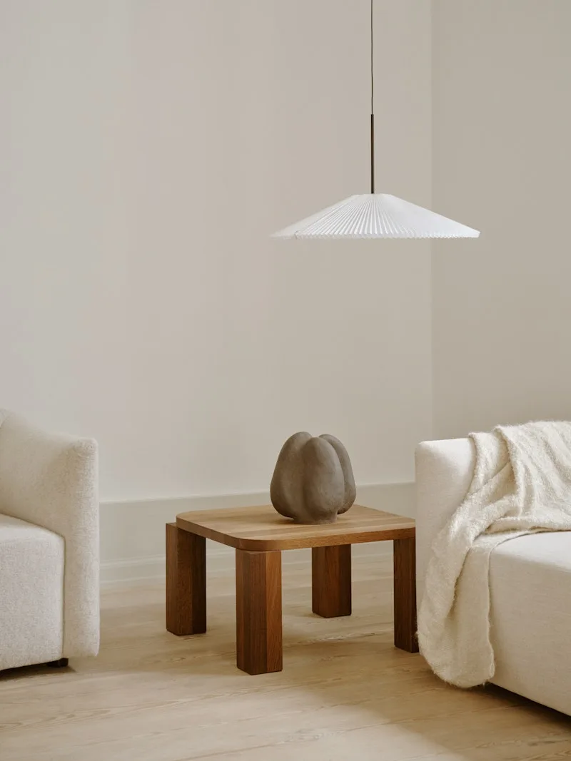 Atlas Coffee Table 60x60 van New Works – sfeerfoto 3 van 4