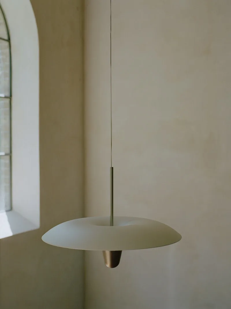 Kantarell Pendant Lamp Ø55 van New Works – sfeerfoto 7 van 9