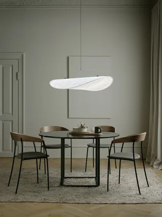 Missing Armchair van New Works – sfeerfoto 4 van 7