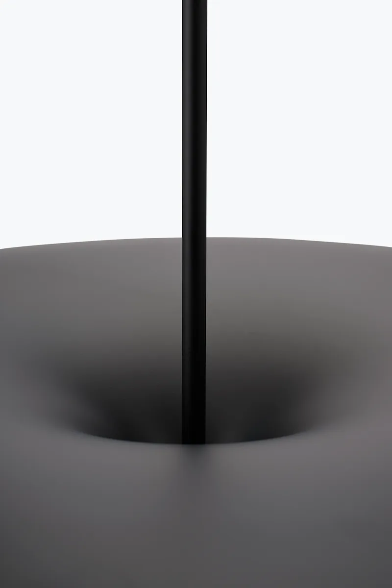 Kantarell Pendant Lamp Ø55 van New Works – sfeerfoto 4 van 9