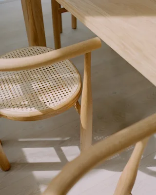 Bukowski Chair van New Works – sfeerfoto 9 van 11