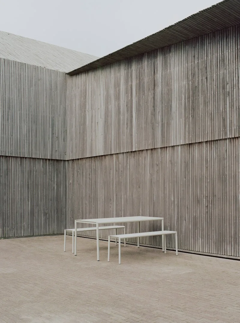 May Bench de New Works – photo d’ambiance 7 sur 8