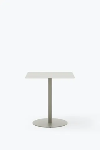 May Bistro Table 70x70 van New Works – productfoto 4 van 4