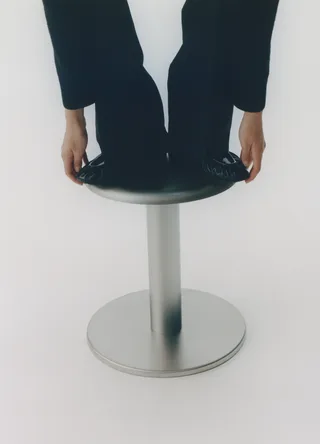 Coupe Stool de New Works – photo du produit 4 sur 5