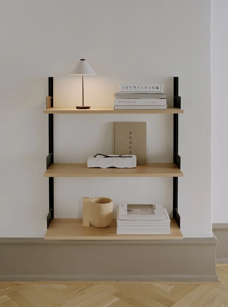 Brolly Portable Table Lamp de New Works – photo d’ambiance 3 sur 7