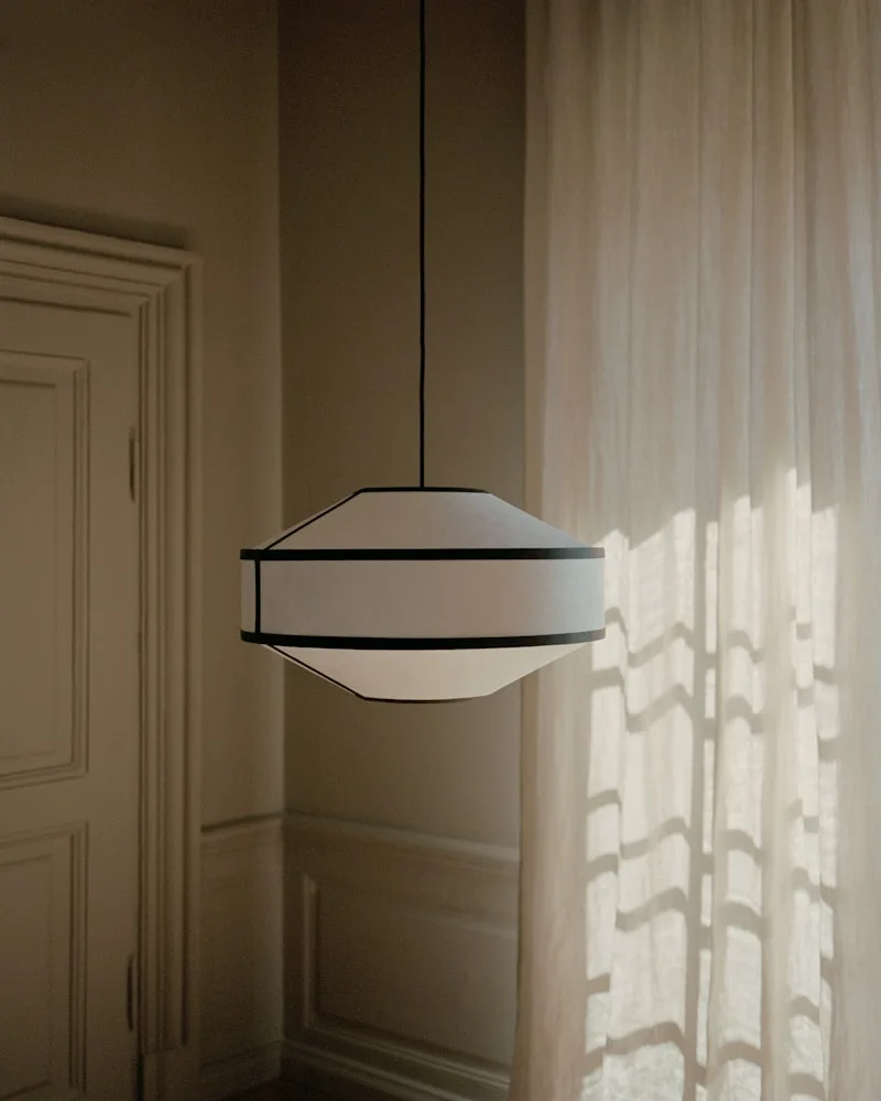 Kite Pendant Lamp Ø55 von New Works – Ambientefoto 4 von 7
