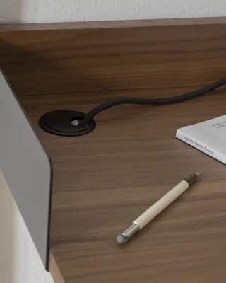 New Works Desk Kit van New Works – sfeerfoto 2 van 3