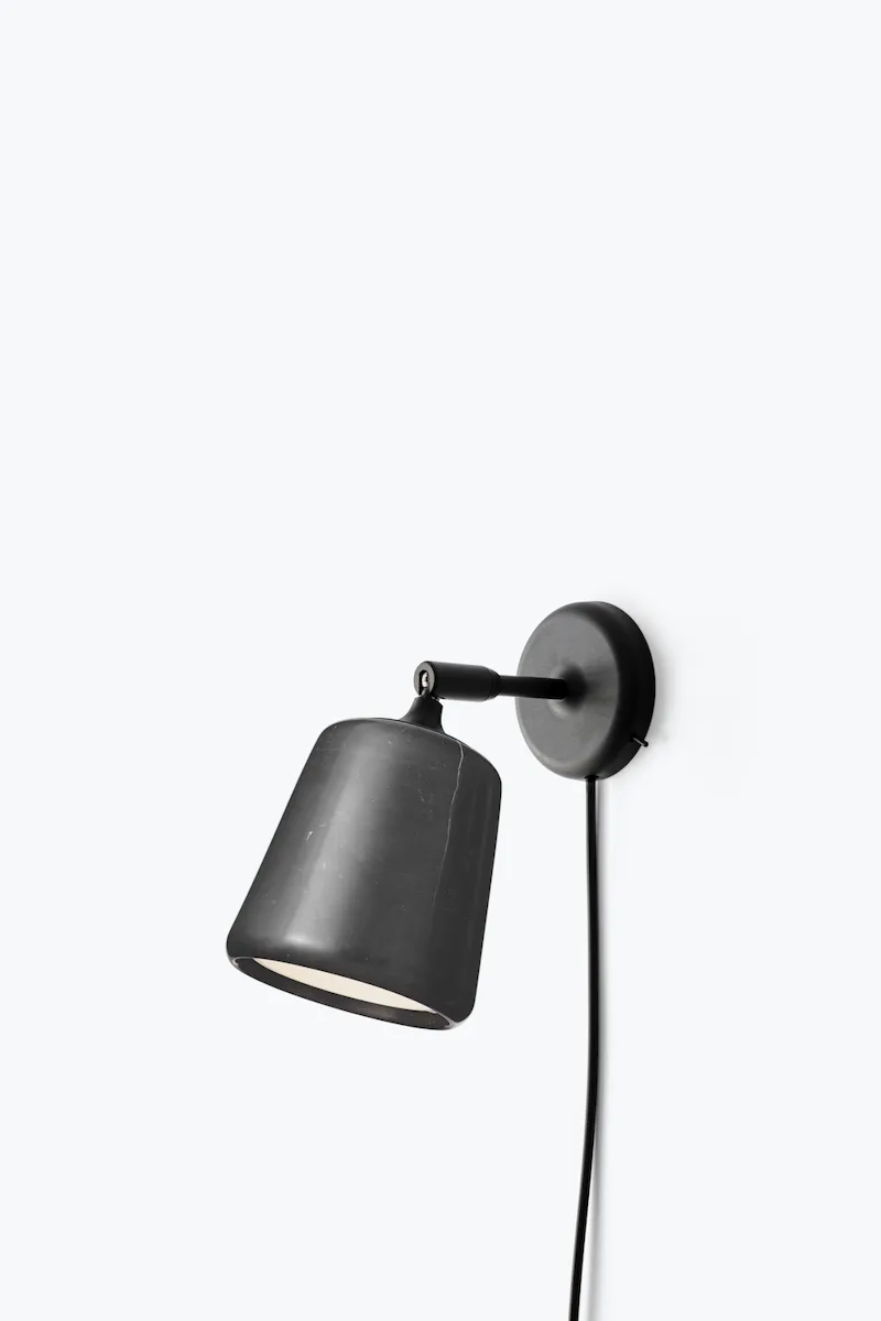 Material Wall Lamp van New Works – productfoto