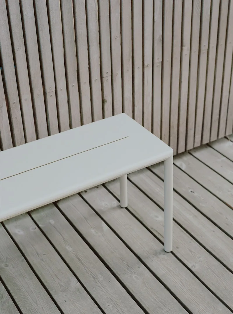 May Bench de New Works – photo d’ambiance 2 sur 8
